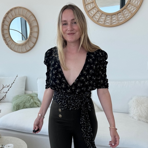 Super flattering Bailey 44 top - Picture 5 of 7